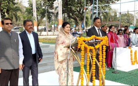 मंत्रालय में राष्ट्र-गीत "वंदे-मातरम" एवं राष्ट्र-गान "जन-गण-मन" का सामूहिक गायन हुआ