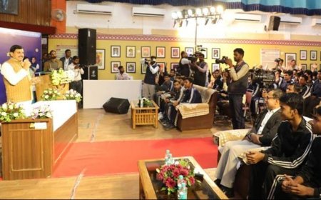 परीक्षा की तैयारी मेहनत से करें, तनाव लेकर नहीं : मुख्यमंत्री डॉ. यादव