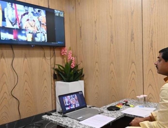 स्वामी स्वरूपानंद सरस्वती का जीवन संस्कृति, सनातन परंपरा एवं राष्ट्र निर्माण के प्रति समर्पण का प्रेरक उदाहरण : मुख्यमंत्री डॉ. यादव