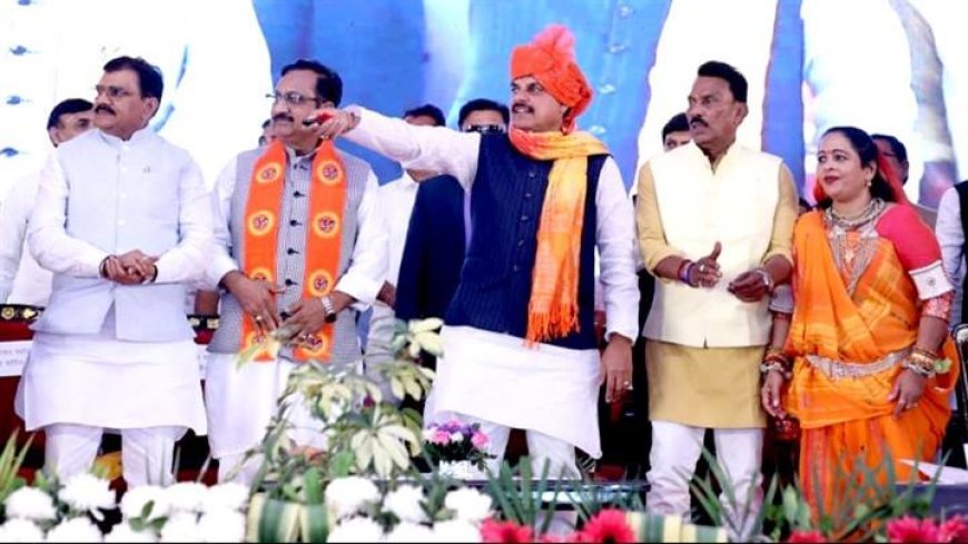 बहनों को प्रशिक्षण, स्व-सहायता समूहों से जोड़ना और मेहनत की सही कीमत देना हमारी प्राथमिकता : मुख्यमंत्री डॉ. यादव