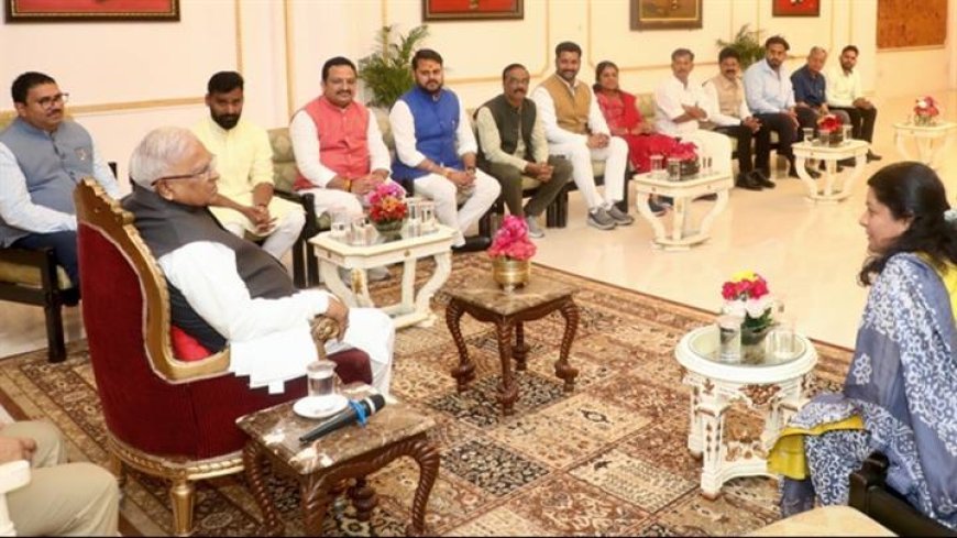 राज्यपाल श्री पटेल से केरल राज्य के पार्षदगणों ने की मुलाकात