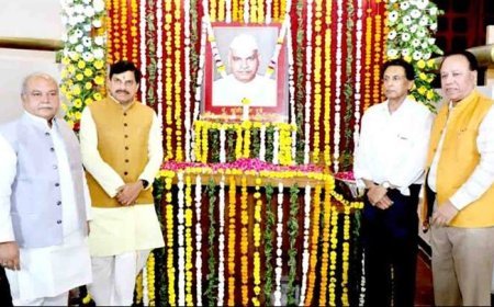 पं. कुंजीलाल दुबे का विधानसभा अध्यक्ष के रूप में कार्यकाल भुलाया नहीं जा सकता : मुख्यमंत्री डॉ. यादव