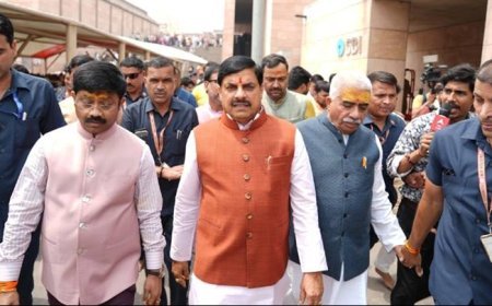 मध्यप्रदेश और उत्तर प्रदेश मिलकर लिखेंगे सुशासन और आध्यात्मिक पर्यटन की नई इबारत : मुख्यमंत्री डॉ. यादव