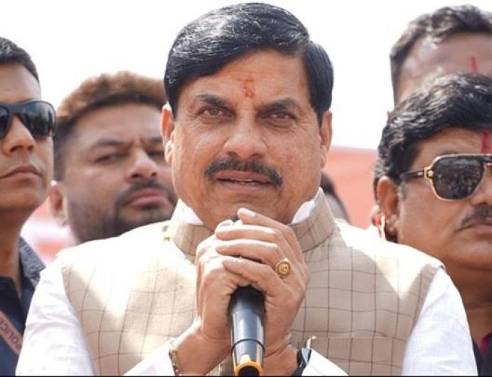 मुख्यमंत्री डॉ. मोहन यादव ने उज्जैन के फ्रीगंज टॉवर क्षेत्र में चेटीचंड पर समाज के बंधुओं को बधाई और मंगलकामनाएं दी।