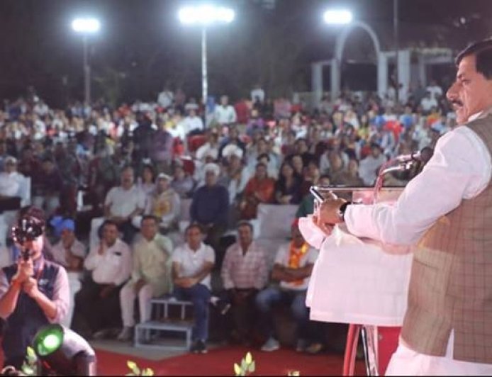 व्यापार, शिक्षा और समाज सेवा सभी क्षेत्रों में सिंधी समाज ने महत्वपूर्ण योगदान दिया : मुख्यमंत्री डॉ. यादव