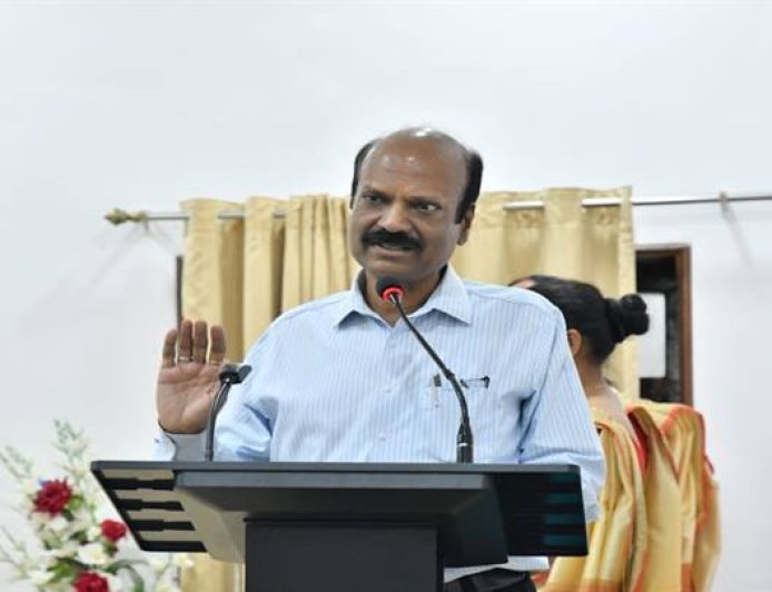 सेवा के दौरान किए गए उत्कृष्ट कार्य ही बनते हैं पहचान: डीजीपी श्री मकवाणा