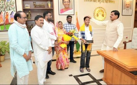 दसवीं बोर्ड टॉपर कु. प्रतिभा सोलंकी को प्रोत्साहनस्वरूप मिलेंगे एक लाख रुपये : मुख्यमंत्री डॉ. यादव