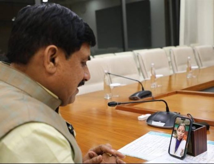 मुख्यमंत्री डॉ. यादव ने कु. प्रतिभा सिहं को वीडियो कॉल पर दी बधाई