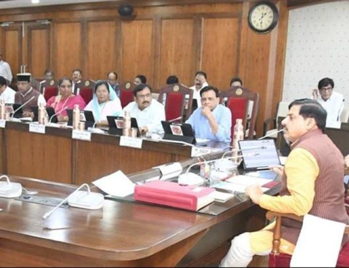 मंत्रि-परिषद की बैठक में विकास योजनाओं के लिये 26 हजार 800 करोड़ रूपये की स्वीकृति