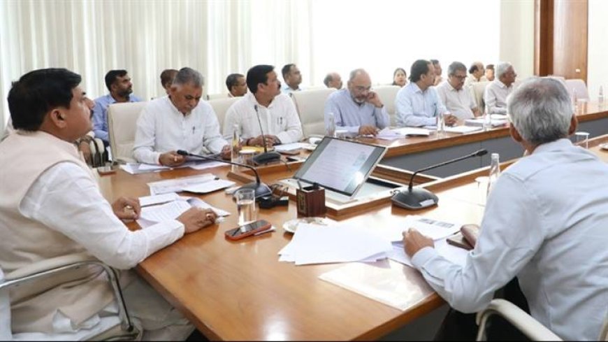 रोजगारोन्मुखी नवीन कोर्स करें डिजाइन : मुख्यमंत्री डॉ. यादव