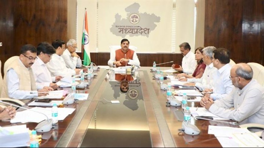 जनकल्याण के कामों में तेज़ी लायें, निरीक्षण करें, गांवों में करें रात्रि विश्राम : मुख्यमंत्री डॉ. यादव