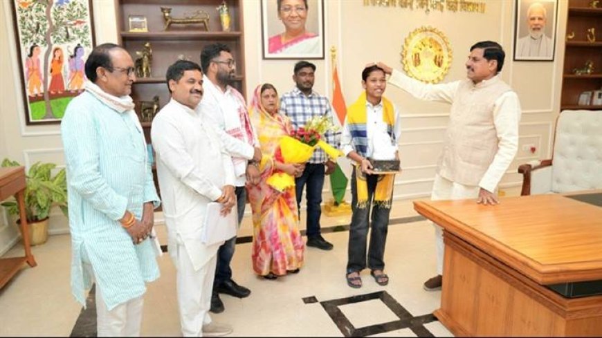 दसवीं बोर्ड टॉपर कु. प्रतिभा सोलंकी को प्रोत्साहनस्वरूप मिलेंगे एक लाख रुपये : मुख्यमंत्री डॉ. यादव