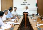 हर जिला अपनी अर्थव्यवस्था बनाने की पहल करे