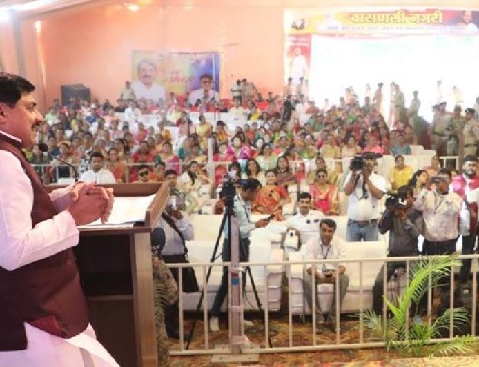 मुख्यमंत्री डॉ. यादव जैन मुनि आचार्य श्री के पावन सान्निध्य में आयोजित भव्य प्रतिष्ठा महोत्सव में हुए सम्मिलित