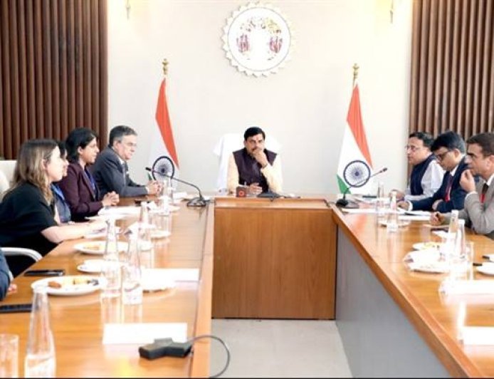 मध्यप्रदेश उद्यमियों के साथ कदम से कदम मिलाकर चलने को हर समय तत्पर तैयार : मुख्यमंत्री डॉ. यादव