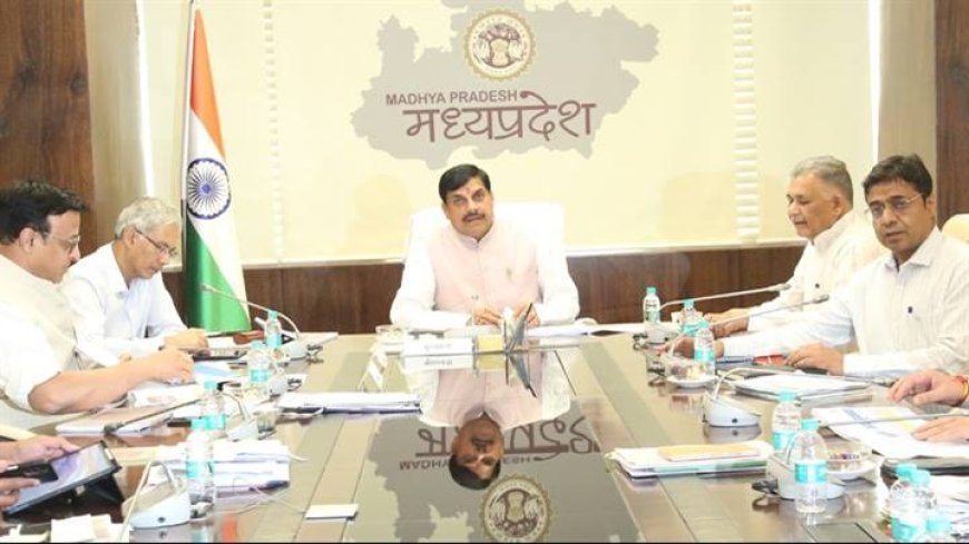 आयुर्वेद चिकित्सा के सफल प्रयोग की जानकारी और लाभ जन-जन तक पहुंचायें: मुख्यमंत्री डॉ. यादव