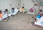 मुख्यमंत्री डॉ.यादव ने कुकरू में ग्रामीण श्री शानू मंगल के परिवार के साथ किया रात्रि भोजन