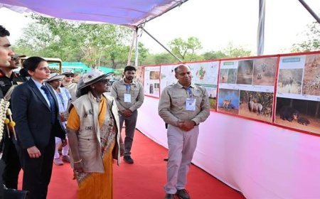 राष्ट्रपति ने किया चीता कमांड कंट्रोल सेंटर का भ्रमण, चीता प्रदर्शिनी भी देखी