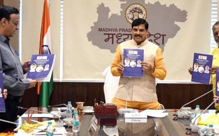मुख्यमंत्री डॉ. यादव ने आपदा में बचाव पर ब्रेल लिपि में प्रकाशित पुस्तक का किया लोकार्पण