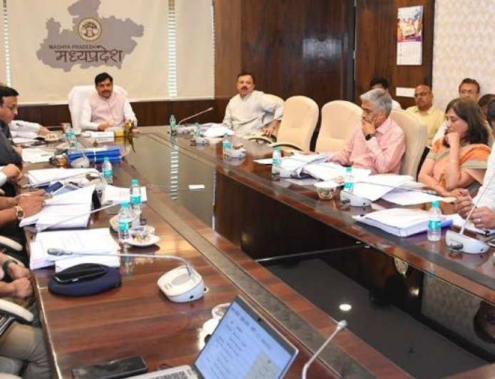 मुख्यमंत्री सुगम परिवहन सेवा में इंदौर संभाग से प्रारंभ होगा बस आपरेशन : मुख्यमंत्री डॉ. यादव