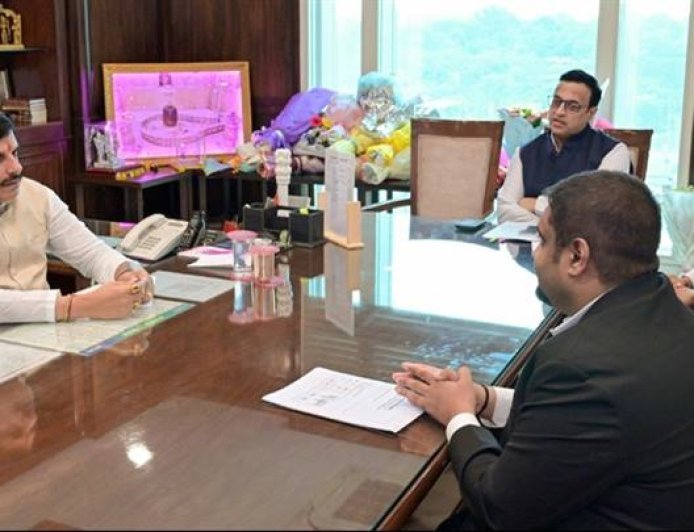 मुख्यमंत्री डॉ. यादव से मिले जीनानी कम्पनी के पदाधिकारी