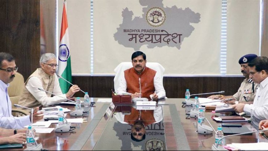 मुख्यमंत्री डॉ. मोहन यादव ने मंगलवार को मंत्रालय में नीट (अंडर ग्रेजुएट) परीक्षा-2026 की तैयारियों की वीडियो कॉन्फ्रेंसिंग से समीक्षा की।