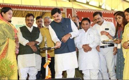 मुख्यमंत्री डॉ. मोहन यादव ने खंडवा में बलराम कृषि महोत्सव का दीप प्रज्ज्वलित कर शुभारंभ किया ।