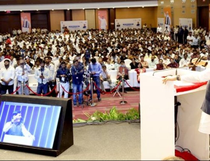 युवाओं के सपनों को पूरा करने हर संभव मदद करेगी सरकार : मुख्यमंत्री डॉ. यादव