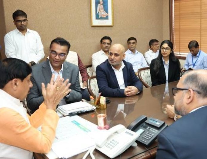 मुख्यमंत्री डॉ. यादव से मिले पारस डिफेंस एंड स्पेस टेक्नोलॉजीस कम्पनी के पदाधिकारी