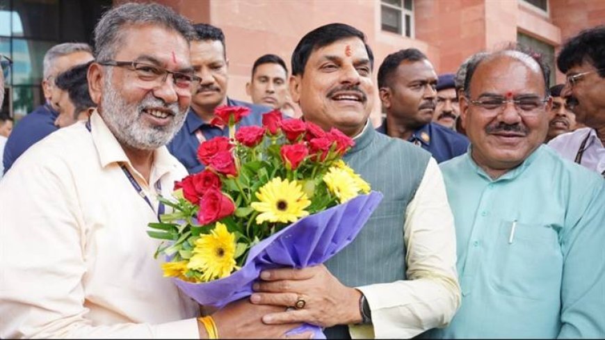 मुख्यमंत्री डॉ. यादव का पदोन्नत अधिकारी-कर्मचारियों ने माना आभार