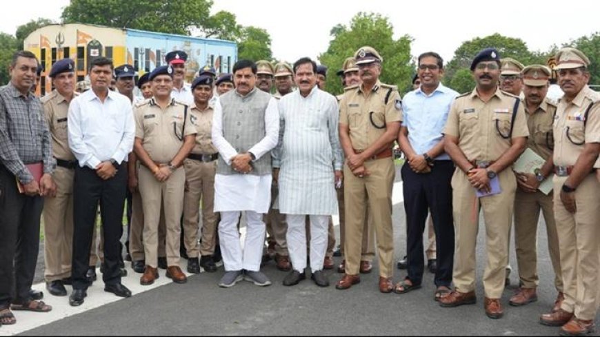 पुलिस विभाग के अधिकारियों-कर्मचारियों ने पदोन्नति पर मुख्यमंत्री डॉ. यादव का जताया आभार