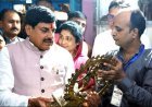 मुख्यमंत्री डॉ. यादव पीतल शिल्पकार के घर पहुंचे