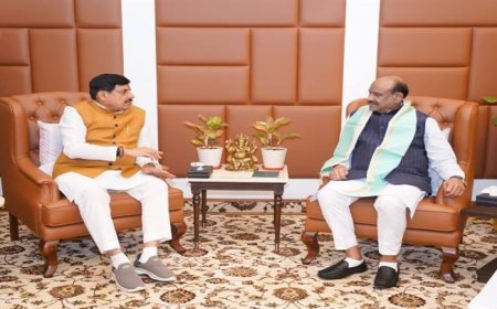 मुख्यमंत्री डॉ. यादव ने लोकसभा अध्यक्ष श्री बिरला से की सौजन्य भेंट