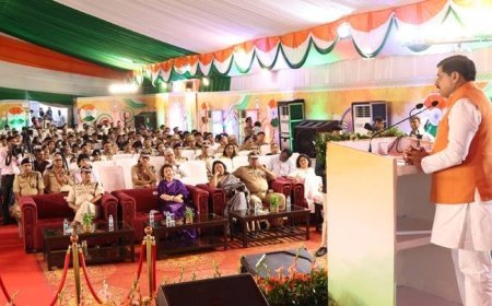 देशभक्ति, कर्तव्य और जनसेवा के प्रति समर्पण का सम्मान हैं सेवा पदक : मुख्यमंत्री डॉ. यादव