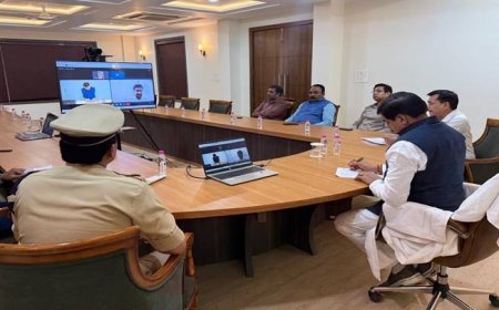 मुख्यमंत्री डॉ. यादव शनिवार को दिल्ली से सीधे रीवा पहुंचे