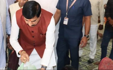 मुख्यमंत्री डॉ.मोहन यादव ने चित्रकूट विकास प्राधिकरण स्थित आश्रय स्थल में बाढ़ पीड़ितों को राहत सामग्री वितरित की।