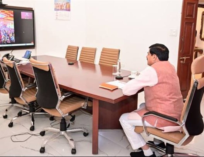 उज्जैन के विभिन्न वार्डों में रक्षाबंधन पर्व पर भव्य कार्यक्रम आयोजित
