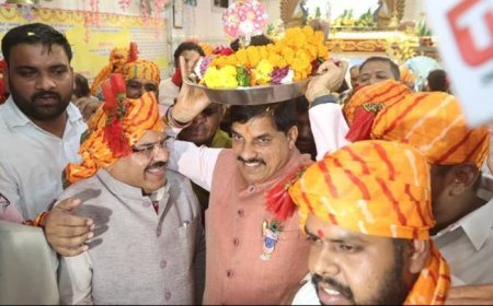 मुख्यमंत्री डॉ. यादव ने बरखेड़ी के श्री राधा-कृष्ण मंदिर में की पूजा-अर्चना