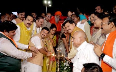 शिप्रा तट और महाकाल महालोक में 33.27 लाख दीये एकसाथ किये गये प्रज्ज्वलित, बना वर्ल्ड रिकार्ड    