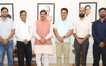 स्वामित्व योजना के क्रियान्वयन में पूर्ण सहयोग करेंगे पटवारी