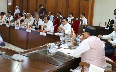 वर्ष 2047 तक आत्मनिर्भर भारत और विकसित मध्यप्रदेश के निर्माण में सरकार की प्रतिबद्धता का संकल्प सर्वसम्मति से किया पारित
