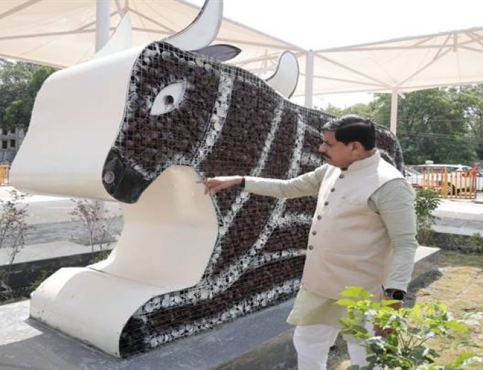 आशीर्वाद का दीया आयोजन के तहत उपयोग किए गए दीयों से बनी नंदी की भव्य आकृति