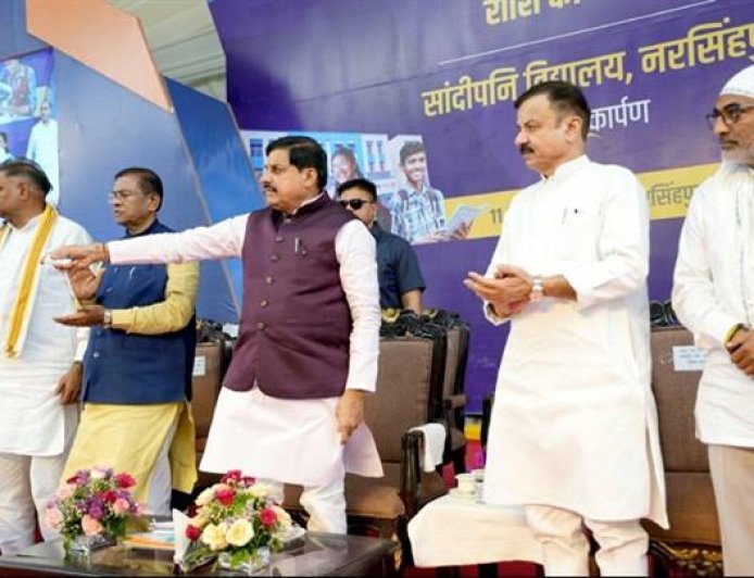 बच्चे और युवा हमारे सुनहरे भविष्य के सितारे, इनकी तरक्की में नहीं आने देंगे कोई बाधा : मुख्यमंत्री डॉ. यादव