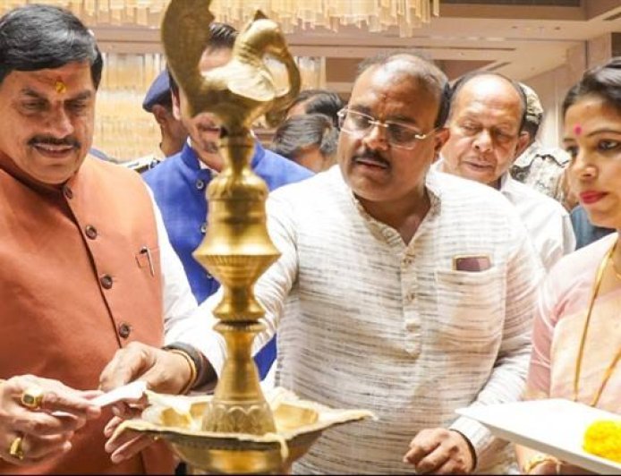 मध्‍यप्रदेश में पर्यटन सुविधाओं और आर्थिक गतिविधियों का तेजी से हो रहा है विस्तार : मुख्यमंत्री डॉ. यादव