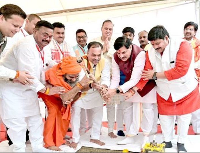 आदर्श विद्यालयों से ही नई पीढ़ी संस्कारित होगी : मुख्यमंत्री डॉ. यादव